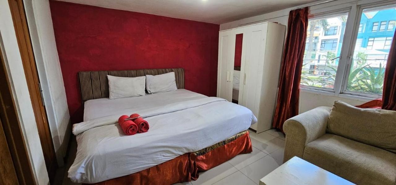 Mega Stay Near Mall Kelapa Gading Giacarta Esterno foto